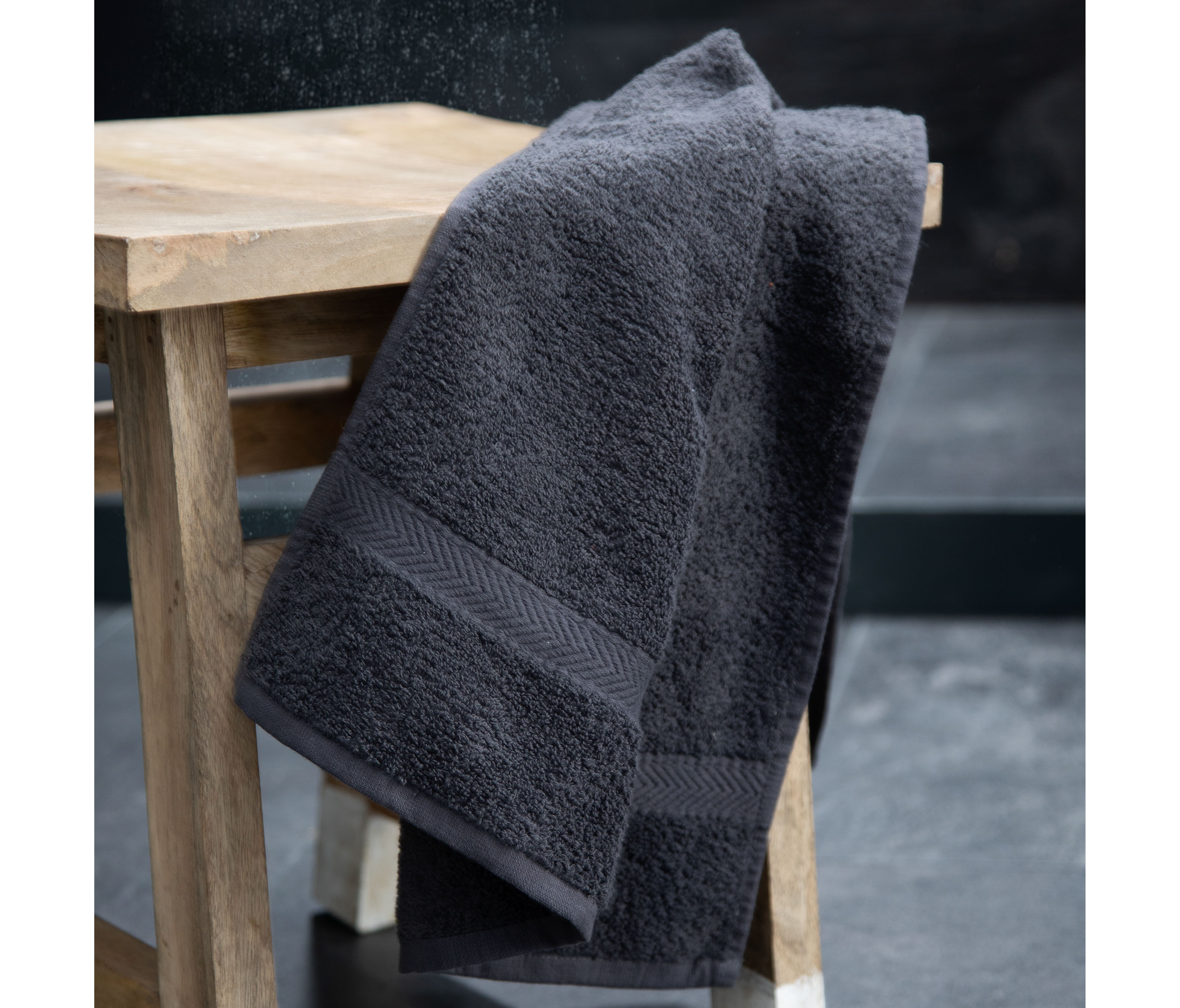 LUXURY BATH TOWEL